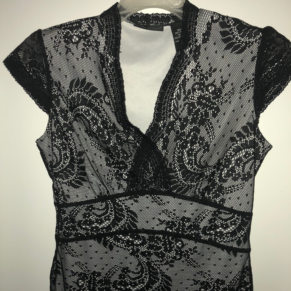 💟NY&Co Lined Lace Top - Picture 2 of 8